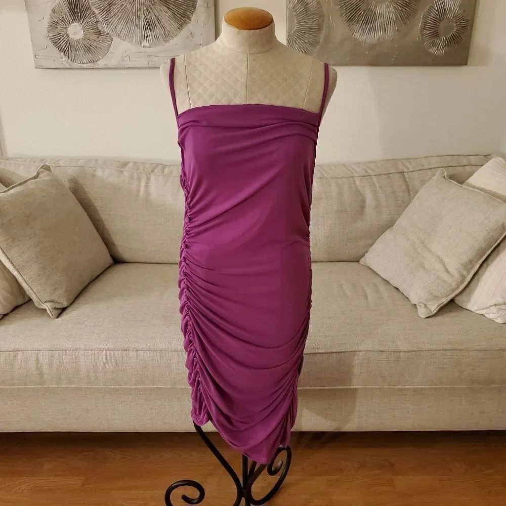 Leith Ruched Side Button Body-Con Dress. - Picture 4 of 12